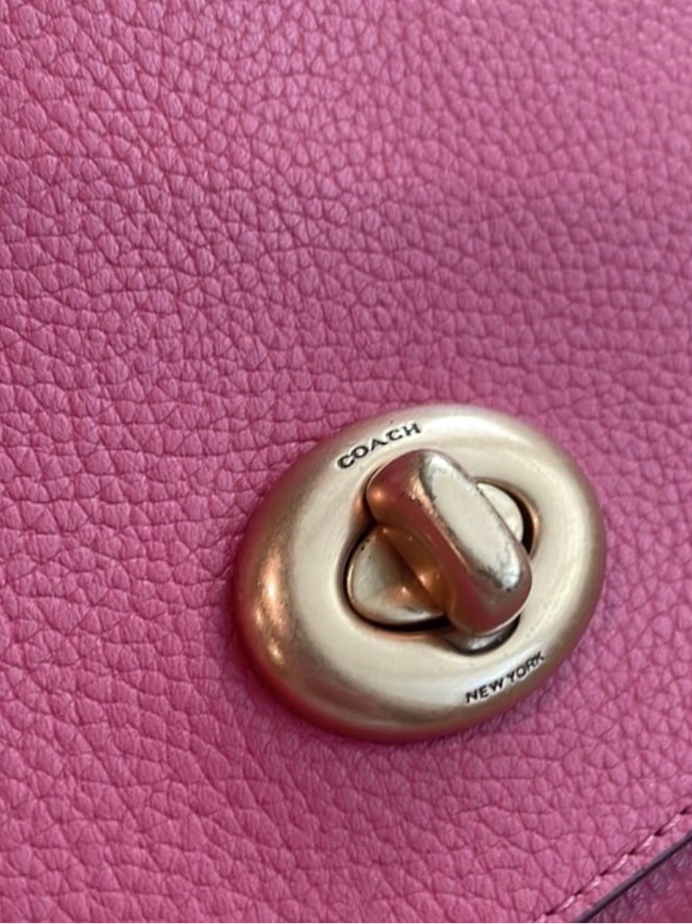 Coach Pink Leather Turnlock Crossbody Clutch - Picture 8 of 9